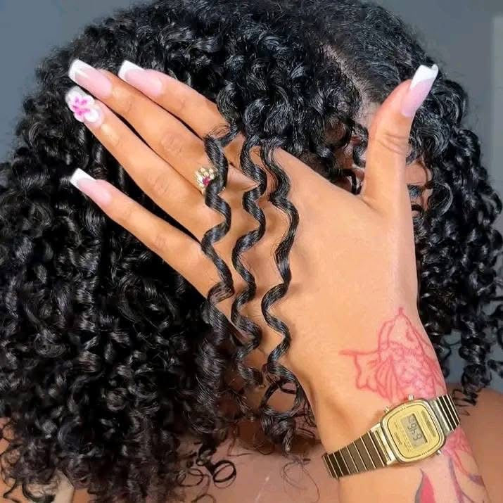 Butterbloom deep herbal hair and oil mask in 8oz jar, showcasing natural herbal ingredients for nourishing and moisturizing hair.